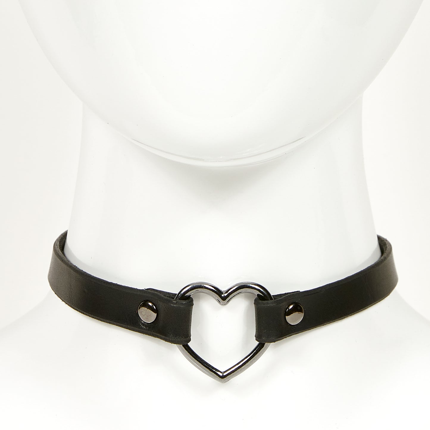 heart choker black front